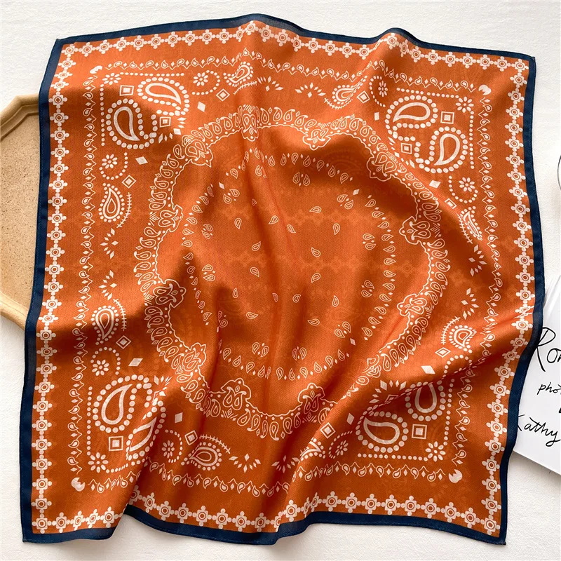 Bandana Cotton - 純綿女性用スカーフ正方形スカーフレディースネックヘアスカーフデザインプリントヘッドスカーフファッションガールスカーフ2025新作