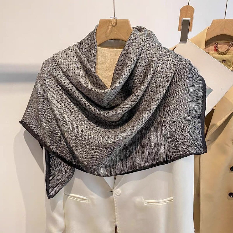 特大サイズ 110x110cm 本物のシルクスカーフ 100 - Pashmina Wrap Large のレビューと価格