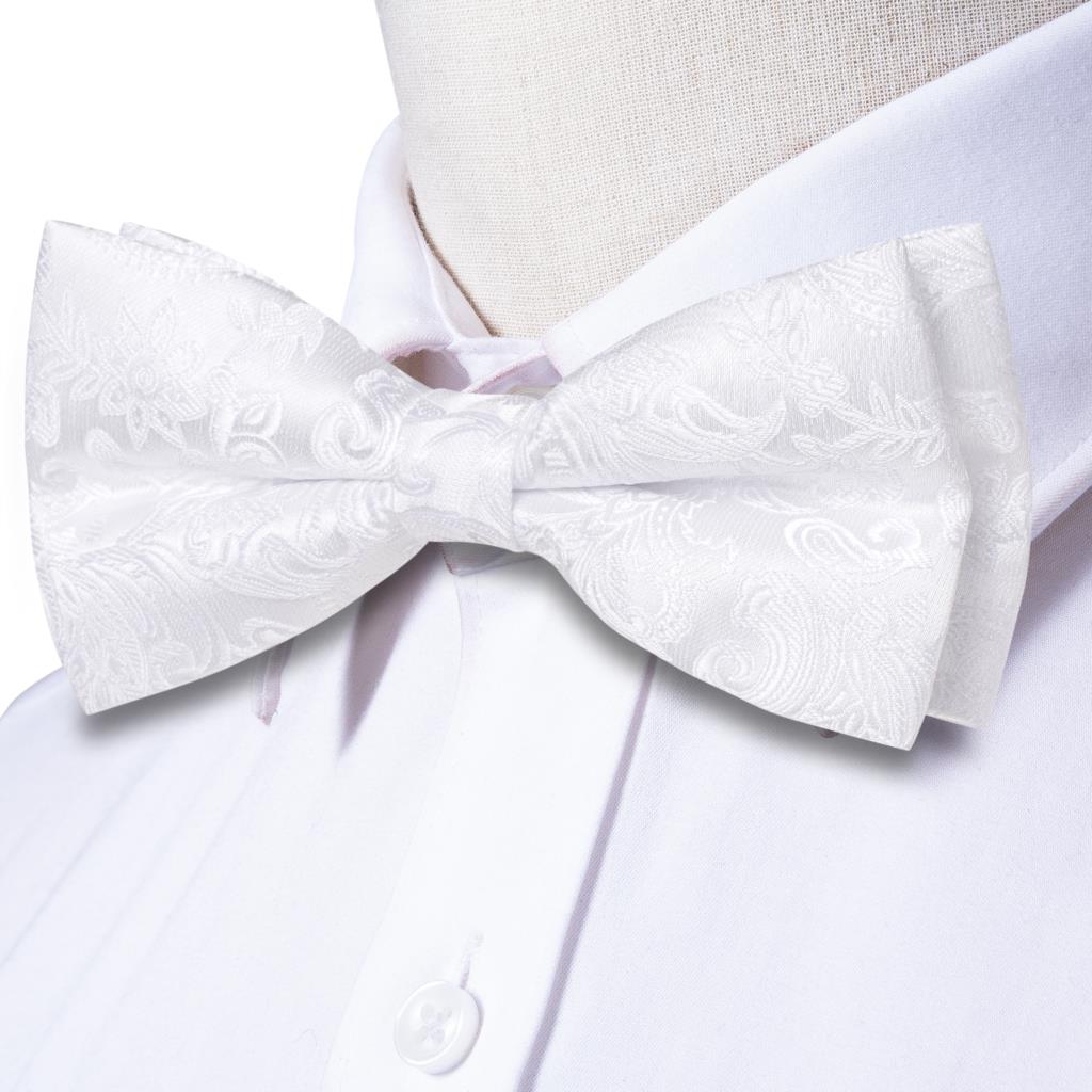 ハイタイ メンズ 蝶ネクタイ ハンカチ カフスボタンセット  - Bow Tie Pre Tied のレビューと価格